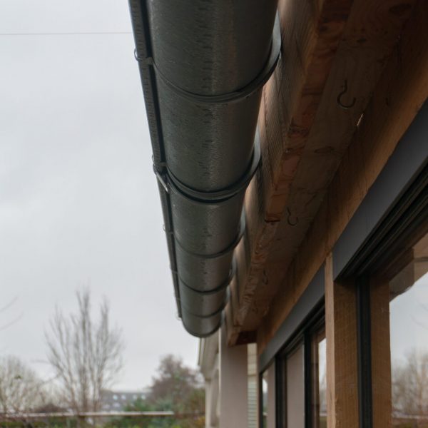 Overkapping Nieuw-Vennep regengoot